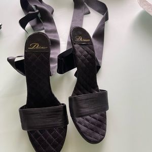 Woman dressy sandals